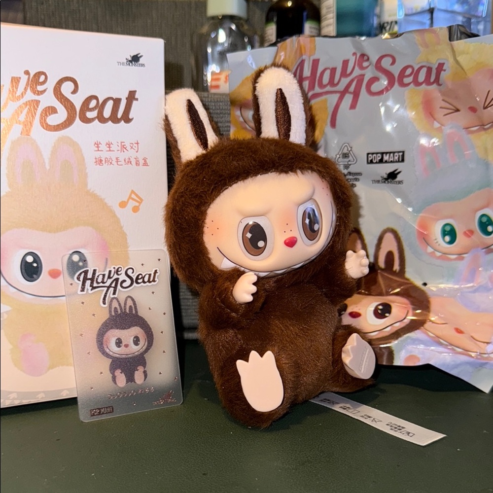 Have a seat secret labubu duo duo